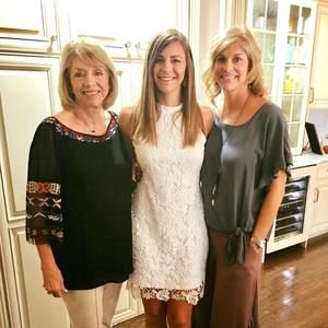 Meet your Posher, Courtney